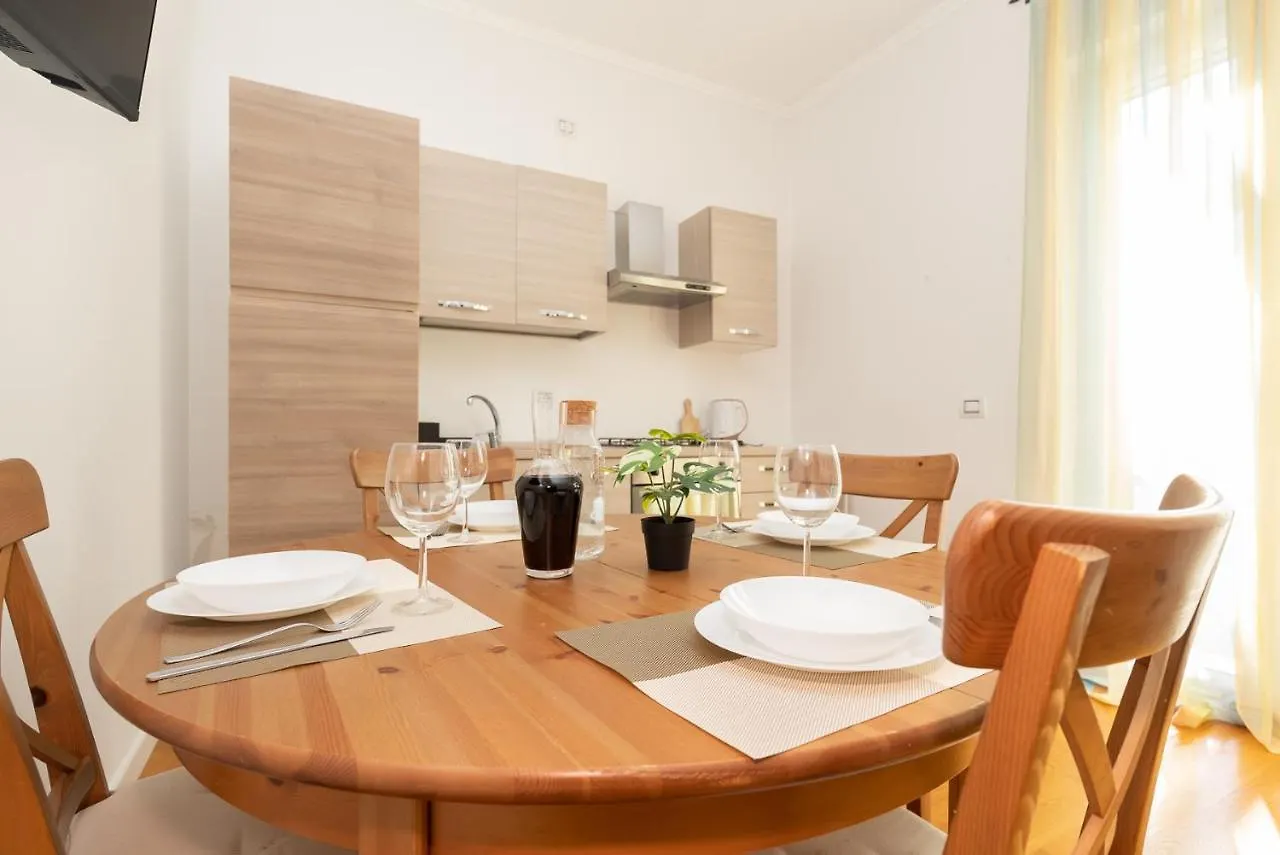 Ferienwohnung Casa Torre Di Specchio Con Piscina Bari